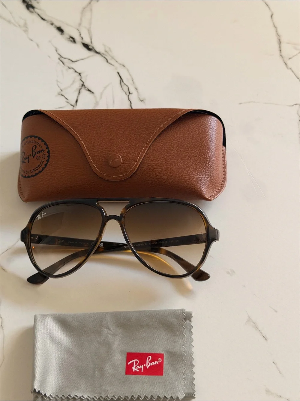 Ray-Ban Brown Gradient Aviator Sunglasses with Tortoiseshell Frame